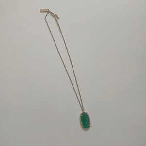 Kendra Scott necklace